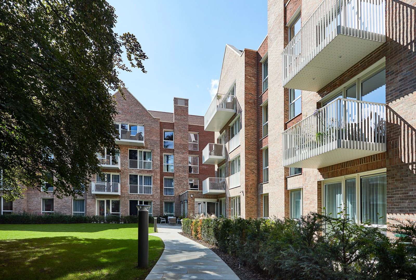 vb1846635 034 Chapelwood High Res Photography 3 1600x1077