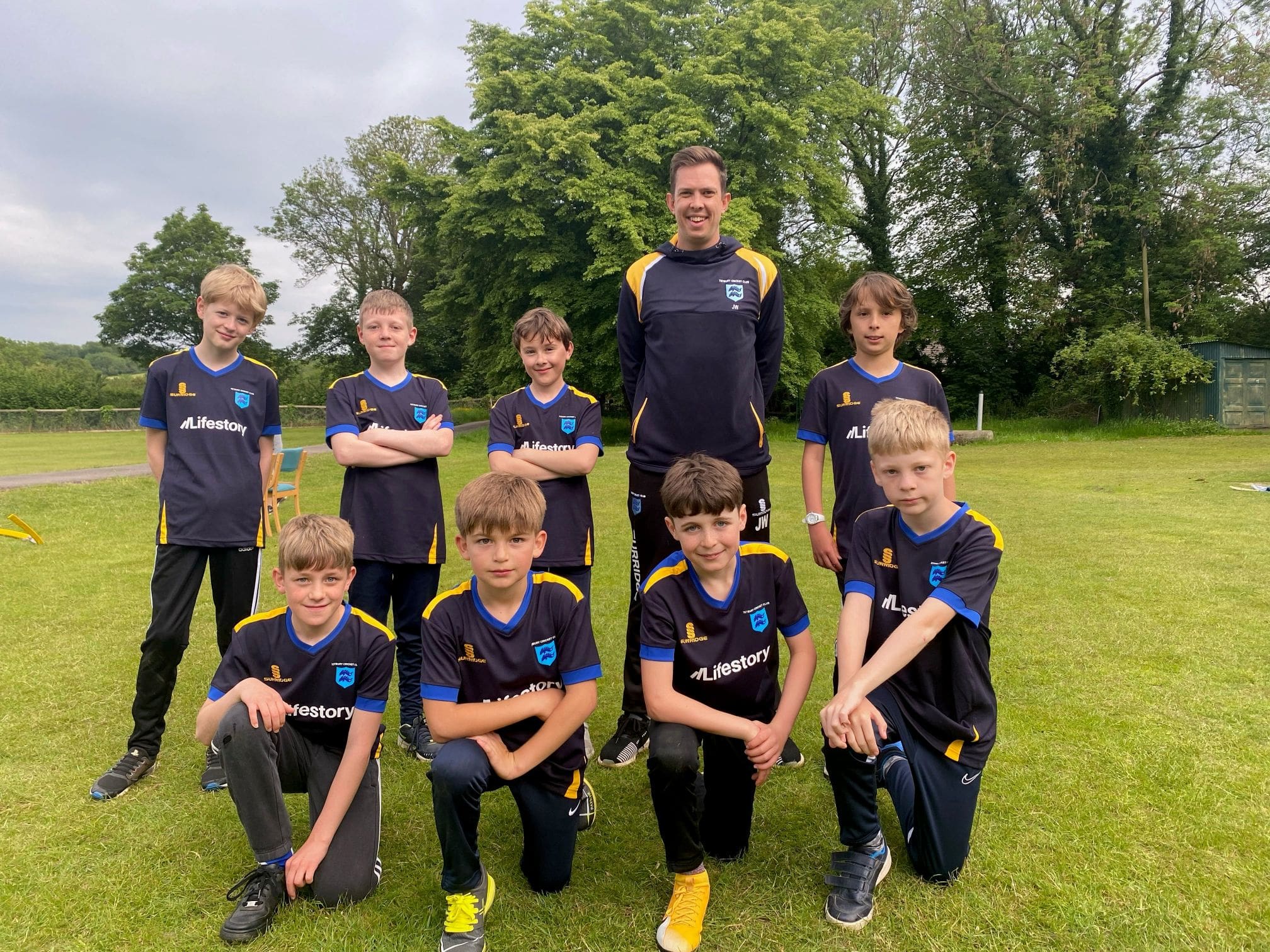 Tetbury Cricket Club U11 team with coach James Westhead 1 min